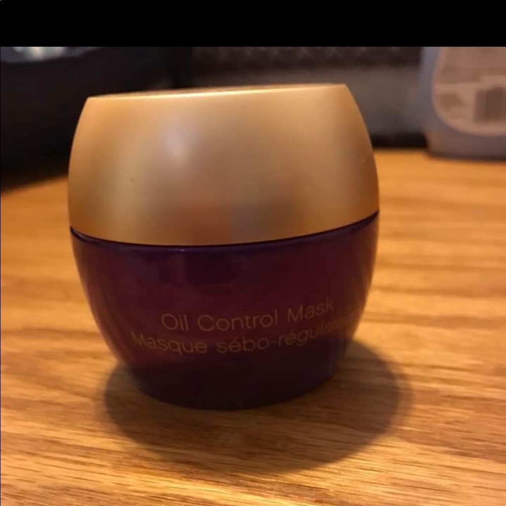 Younique oil control mask